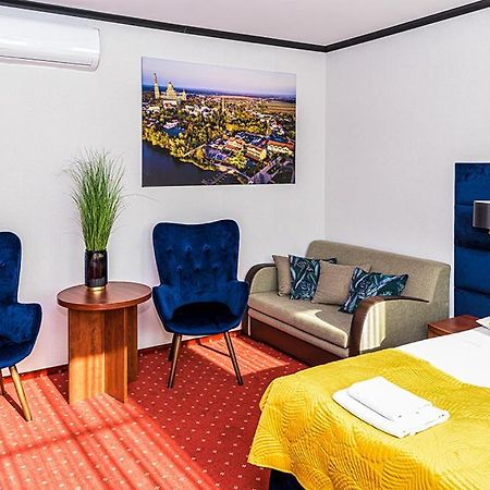 Hotel Stara Gorzelnia Licheń Dış mekan fotoğraf