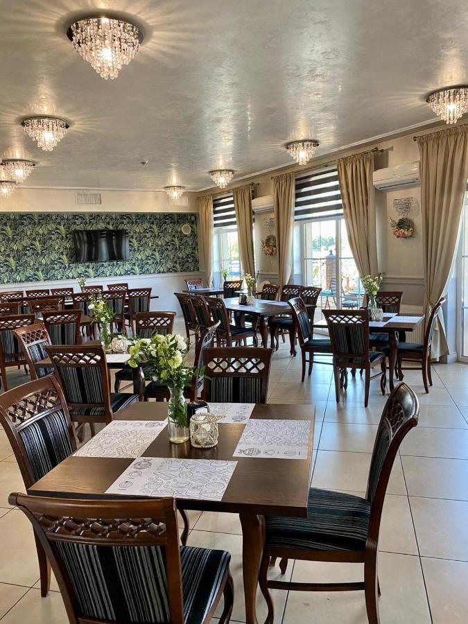 Hotel Stara Gorzelnia Licheń Dış mekan fotoğraf